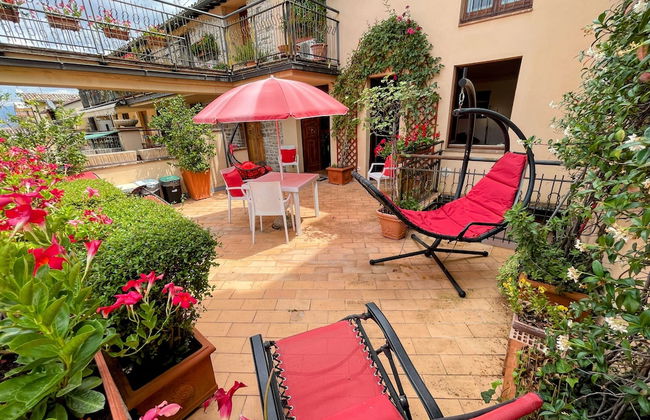 Central Spoleto Apartment With Large Sunny Terrace With Views - Foto 35