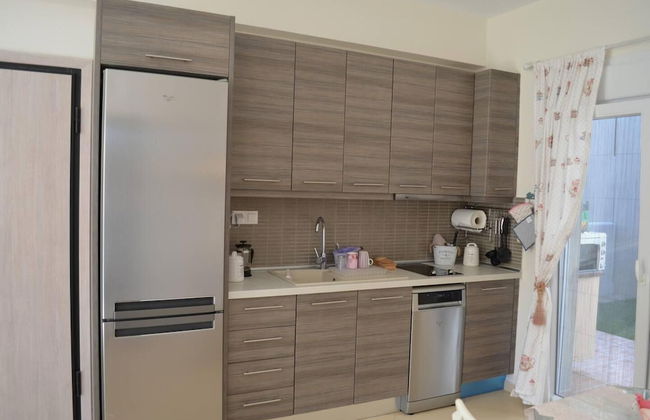 Inviting 2-bed Apartment in Nikiti, Greece - Foto 6