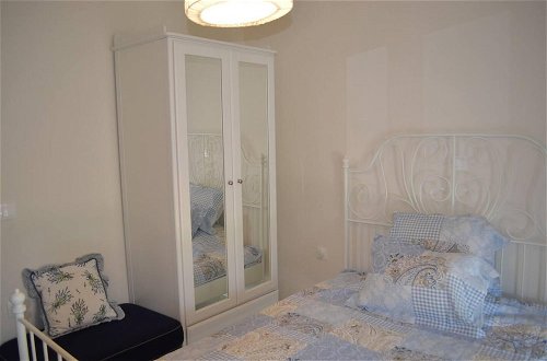 Foto 2 - Inviting 2-bed Apartment in Nikiti, Greece