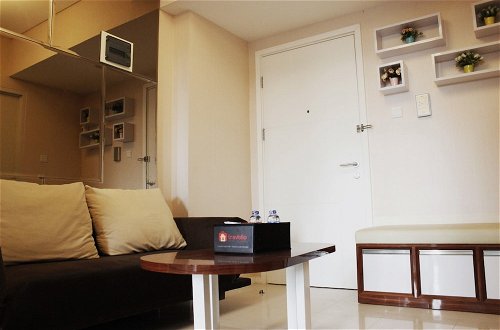 Foto 10 - Fabulous 1BR Apartment @ Parahyangan Residence