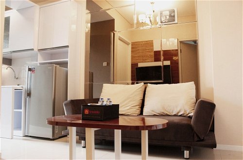 Foto 11 - Fabulous 1BR Apartment @ Parahyangan Residence
