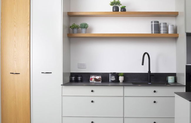 Chic Sea View Balcony Escape by Sea N' Rent - Photo 9