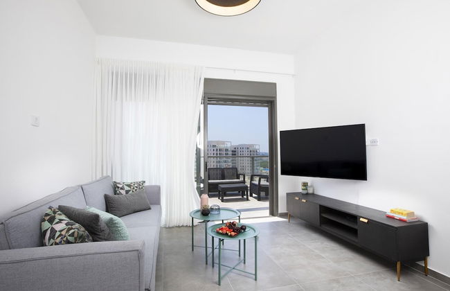 Chic Sea View Balcony Escape by Sea N' Rent - Photo 11