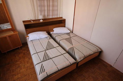 Photo 3 - Comfortable Apartment, Close to the Beach