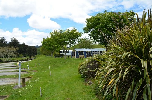 Foto 47 - Waitomo Top 10 Holiday Park