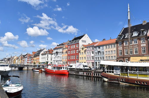 Photo 22 - Sanders Stage - Chic 3-bdr. Apt. Near Nyhavn