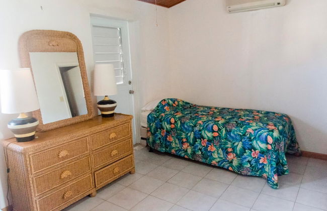 HBK Villa Rentals at Jolly Harbour - Foto 10