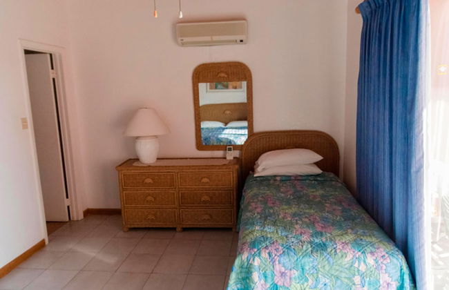 HBK Villa Rentals at Jolly Harbour - Foto 9