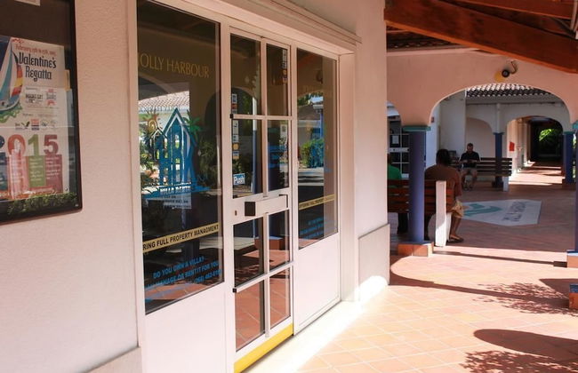 HBK Villa Rentals at Jolly Harbour - Foto 2