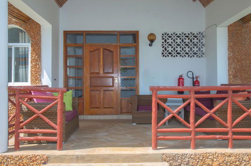 Foto 14 - Charming 3 Bedroom House in Diani Beach