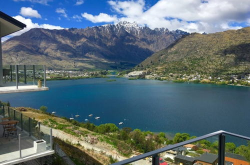 Photo 18 - Lake View Townhouse Queenstown Hill