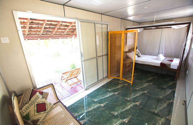 Rüstic Beach Villa - Photo 3