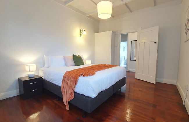 Bright and Modern Oasis in Kingsland - Photo 23