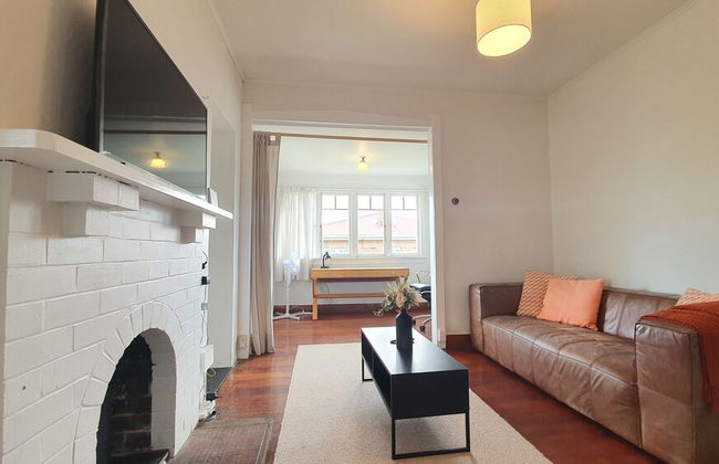 Bright and Modern Oasis in Kingsland - Photo 32