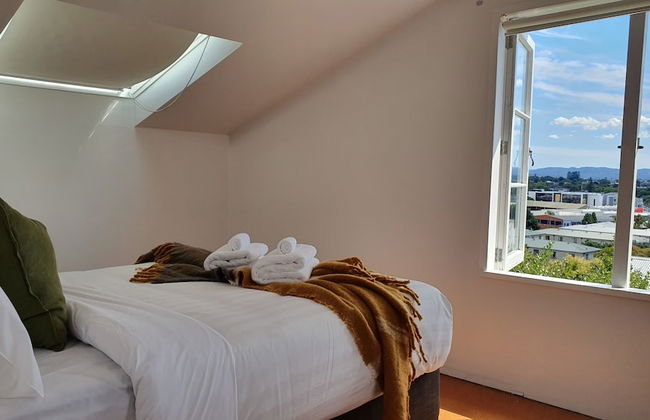 Bright and Modern Oasis in Kingsland - Photo 8