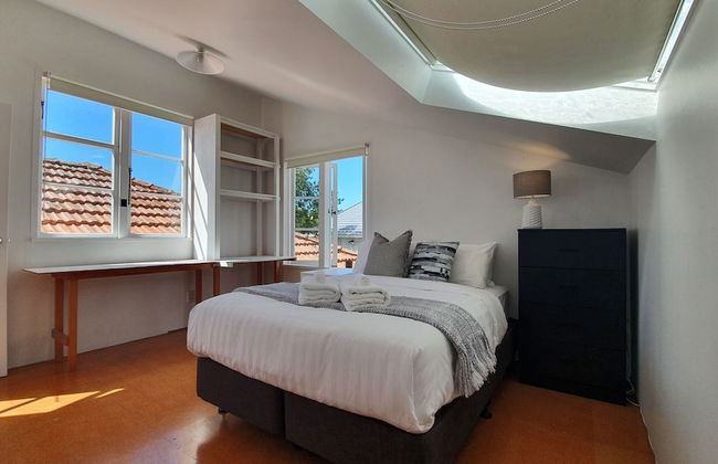 Bright and Modern Oasis in Kingsland - Photo 10