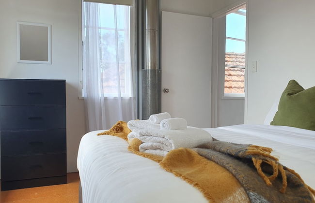 Bright and Modern Oasis in Kingsland - Photo 6