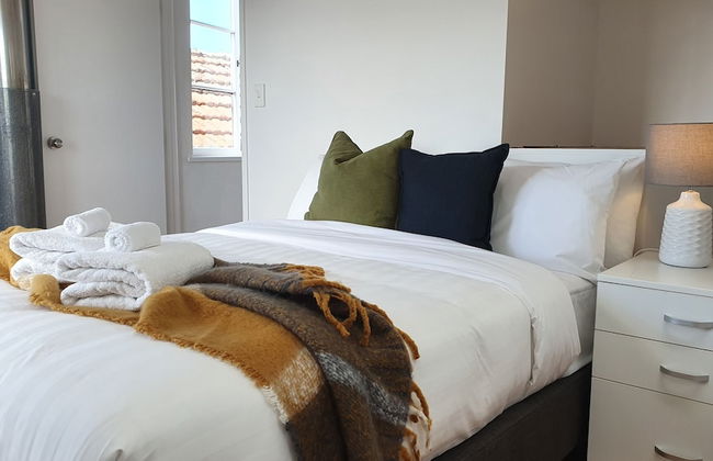 Bright and Modern Oasis in Kingsland - Photo 9