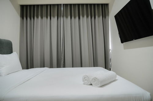 Photo 5 - 2BR Deluxe and Modern Menteng Park Apartment