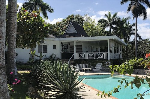 Photo 21 - Captivating 3-bed Villa in Montego Bay
