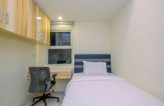 Photo 2 - Strategic 2BR Apartment with Workspace @ Season City