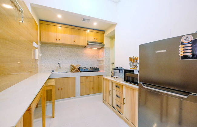 Strategic 2BR Apartment with Workspace @ Season City - Foto 11