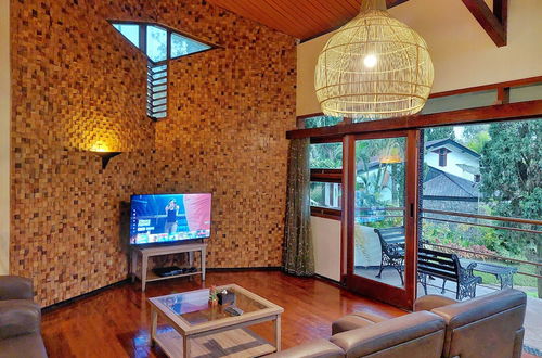 Foto 7 - Villa 4 Kamar Klub Bunga Resort No.8