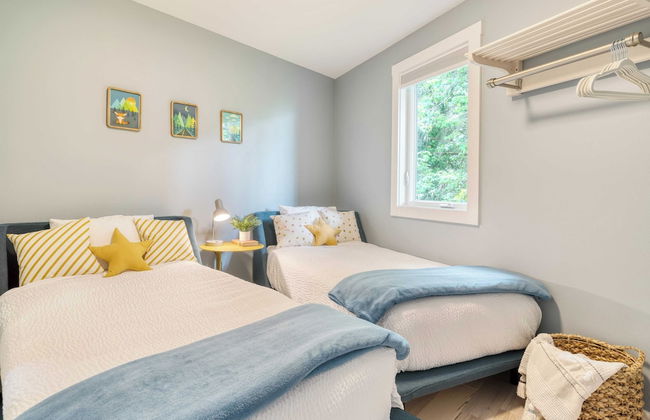 Sunset Cove by Avantstay Beachfront w/ Balcony! - Photo 28