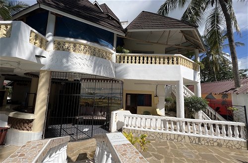 Foto 23 - Charming and Remarkable15-bed Villa in Diani Beach