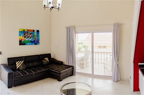 Photo 5 - Wonderful 2-bedroom Apartment 2 km From Eagle Beach