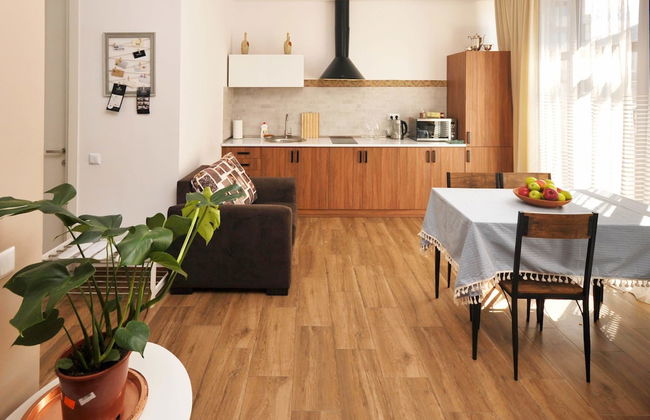 BFG Suites Apartments - Photo 19