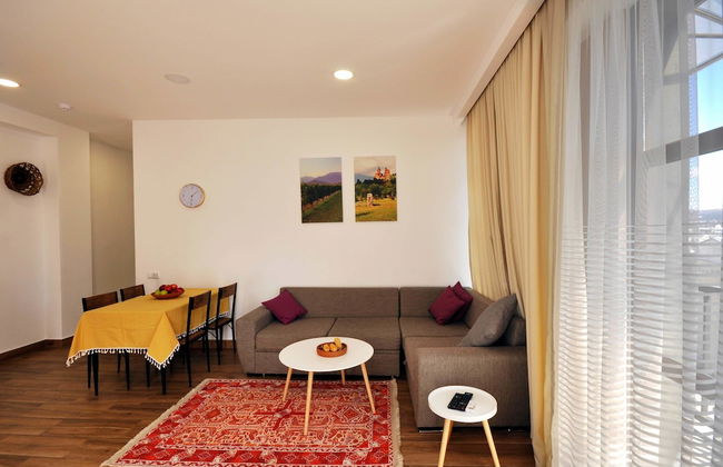 BFG Suites Apartments - Photo 57