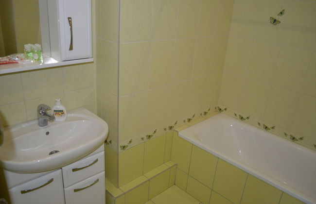 KyivRentApartment - Photo 13