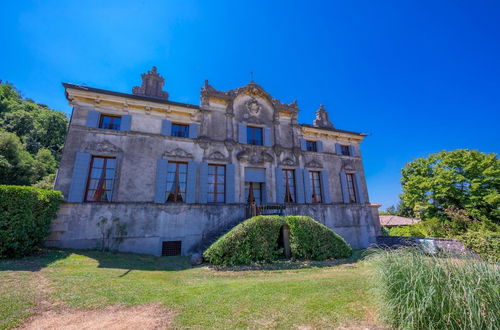 Photo 18 - Villa Faccioli Deodara With Shared Pool