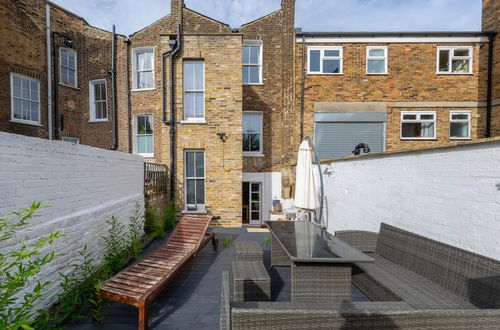 Foto 3 - Stylish 2 Bedroom Home in Islington With Garden