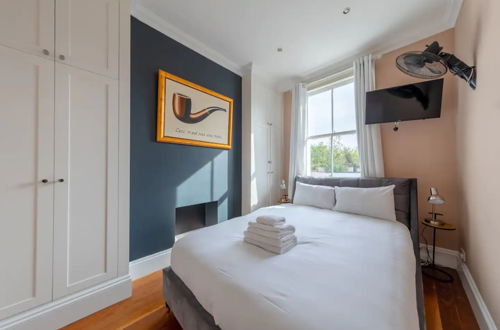 Photo 5 - Stylish 2 Bedroom Home in Islington With Garden