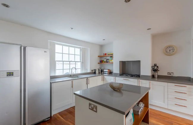 Stylish 2 Bedroom Home in Islington With Garden - Foto 18