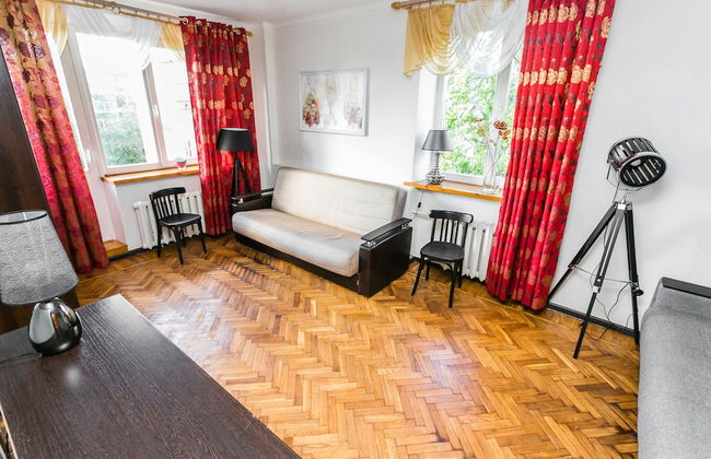 Apartment on Bolshoy Kondratievskiy 4 - Foto 1
