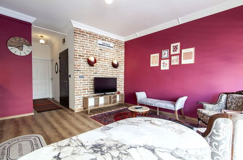 Photo 4 - Charming Flat Near Kennedy Avenue in Fatih