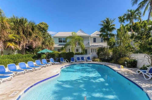 Photo 18 - A Place In Paradise by Avantstay Key West Walkable w/ Shared Pool Week Long Stays Only