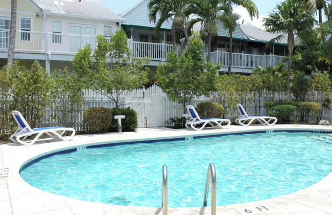 Breezy Bungalow by Avantstay Close 2 Zachary Taylor State Park & Beach w/ Shared Pool Week Long Stays - Foto 9