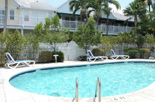 Photo 21 - A Place In Paradise by Avantstay Key West Walkable w/ Shared Pool Week Long Stays Only