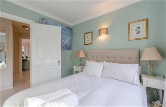 Photo 3 - Spacious 2 Bedroom Flat in Wandsworth