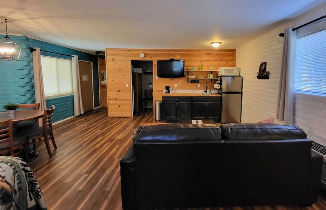 The Nook Pinetop - Photo 2