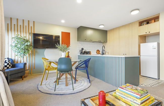 Super Chic Apt nr Albany Mall - Carpark - Foto 10