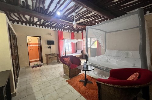 Photo 8 - Beautiful and Charming 3-bed Room Villa in Diani