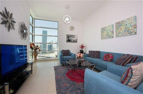 Photo 8 - 2 Bedroom Apartment in Mayfair Tower