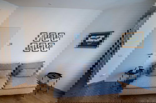 Photo 17 - Luxury Apartment With Balcony