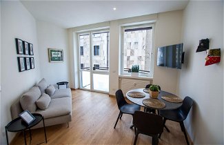 Foto 1 - Luxury Apartment With Balcony