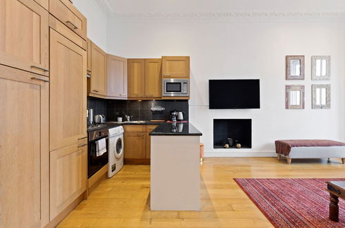 Photo 10 - JOIVY Elegant 1-Bed Flat In Bayswater